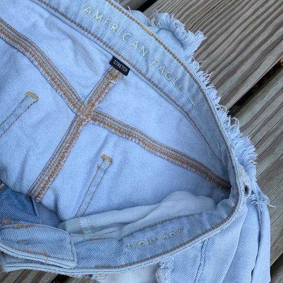 American Eagle Mom Shorts SZ 8 Jean stretch - Picture 4 of 4